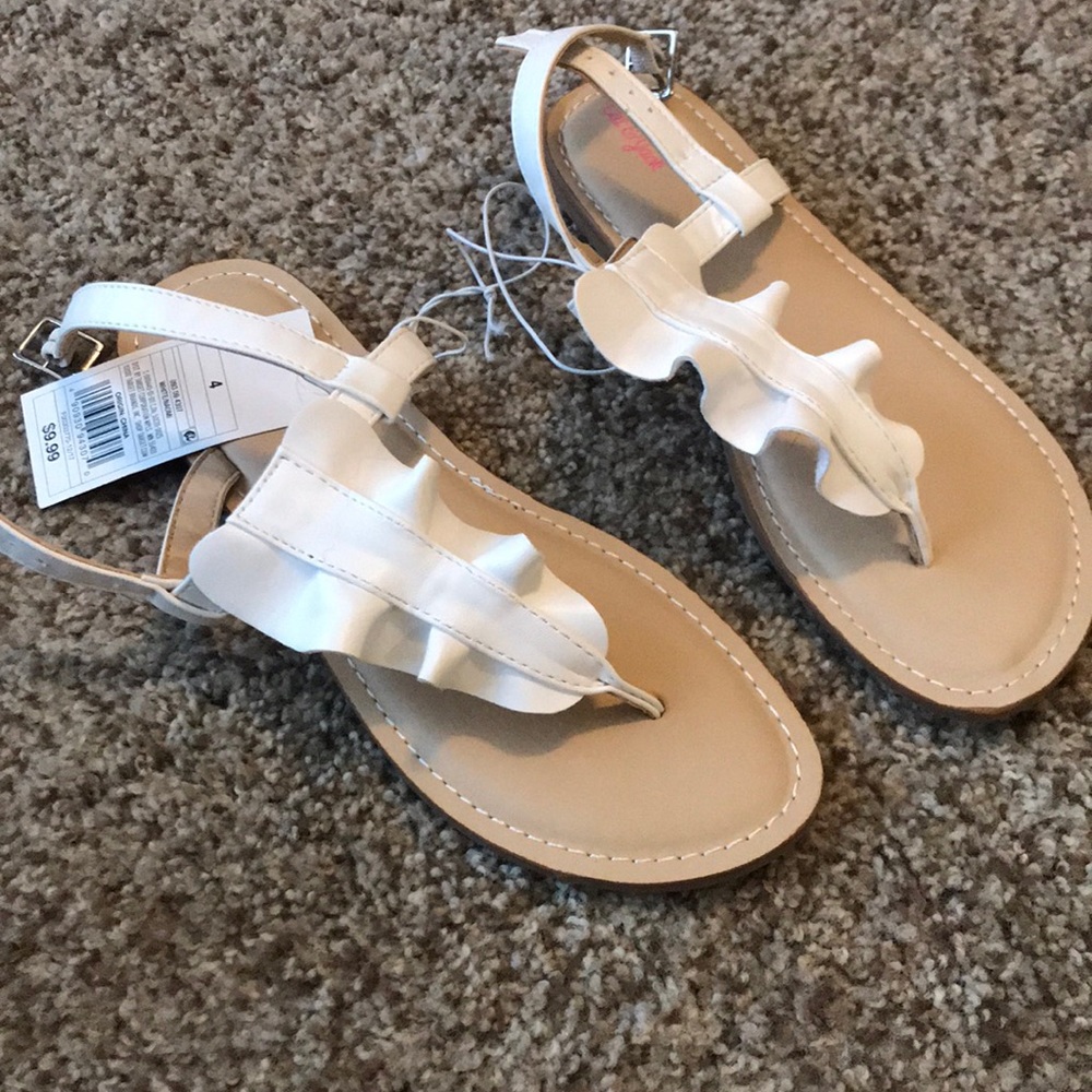 Girls sandals size 4